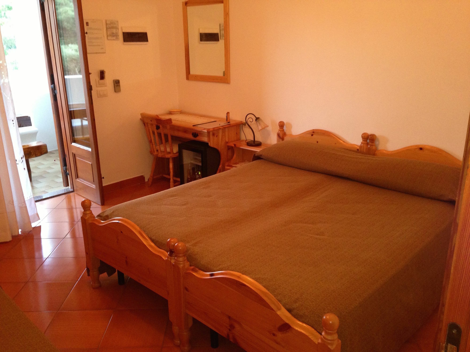 B&B Da Luca Panarea Exterior photo