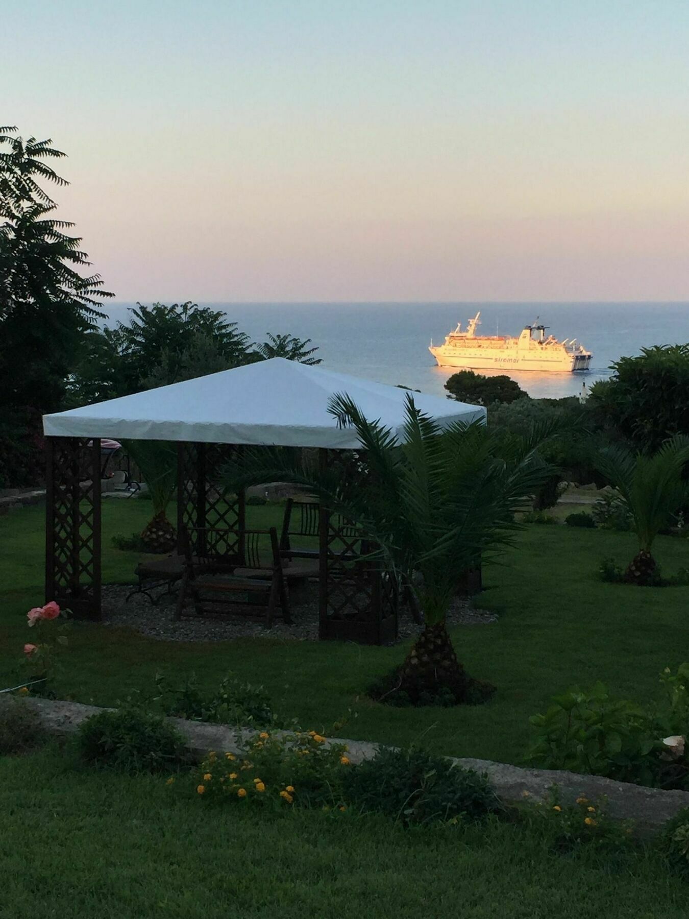 B&B Da Luca Panarea Exterior photo